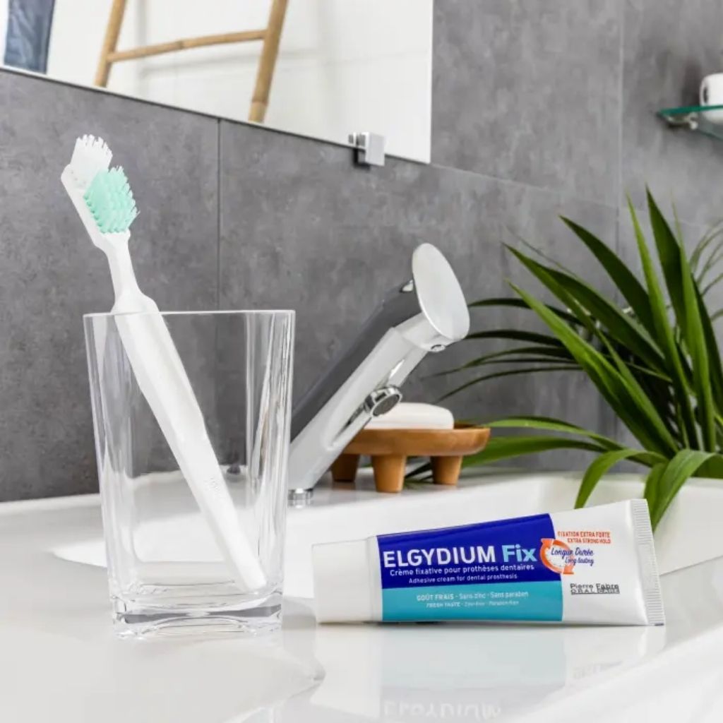 Elgydium Fix Creme Fixação Extra Forte 45G