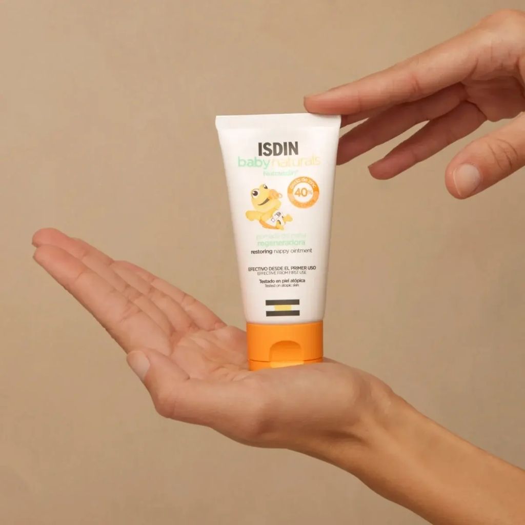 Isdin Babynaturals Pomada Regeneradora Para A Muda Da Fralda 100ml