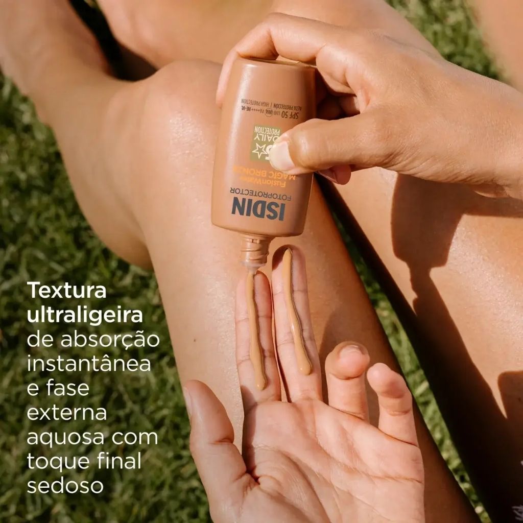 Isdin Fotoprotector Fusion Water Color Bronze Protetor Solar Facial Spf50 50ml